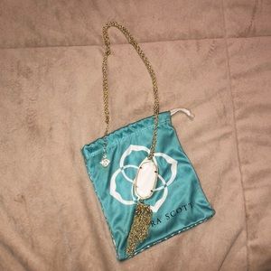 Kendra Scott pendant necklace!